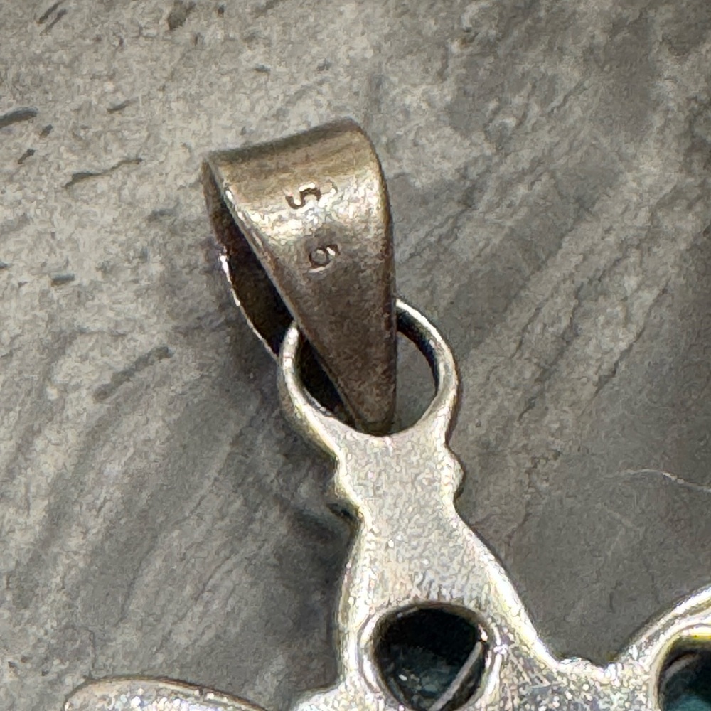 Sterling Silver Turquoise Flower Pendant - Picture 4 of 5